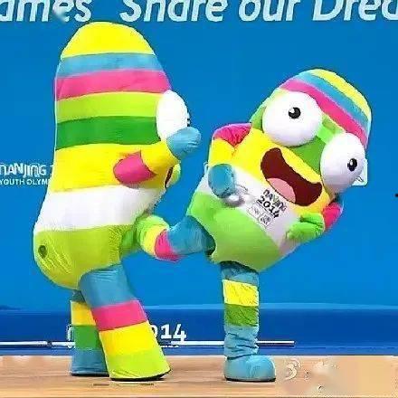 二胡卵子 搞笑,一曲笑谈古今，演绎奇妙的音乐之旅