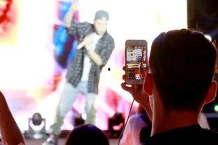 2017网红盛典视频,星光熠熠，网络红人齐聚一堂